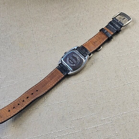 Guess Ladies Wrsitwatch Black Genuine Leather Strap Analog Quartz Wrist Watch - Picture 11 of 13